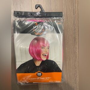 Hyde and Eek adult light up bob wig. NWT
